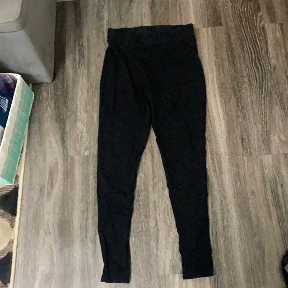 Black leggings